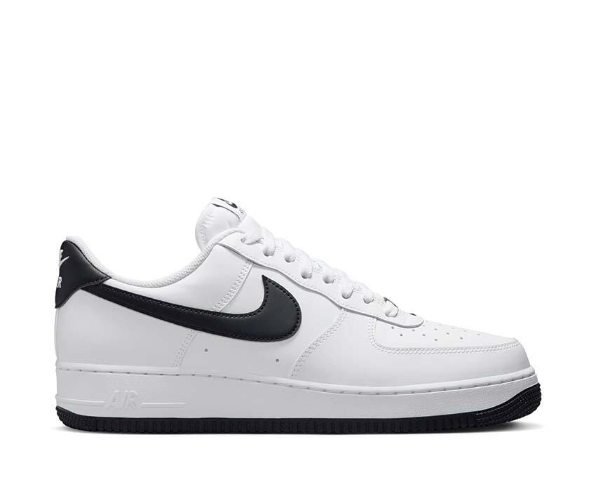 Nike Air Force 1 '07 White Black 1/2