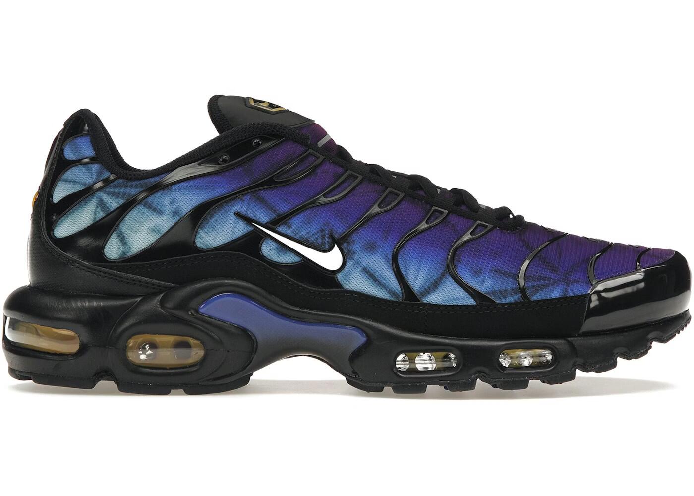 NIKE picture