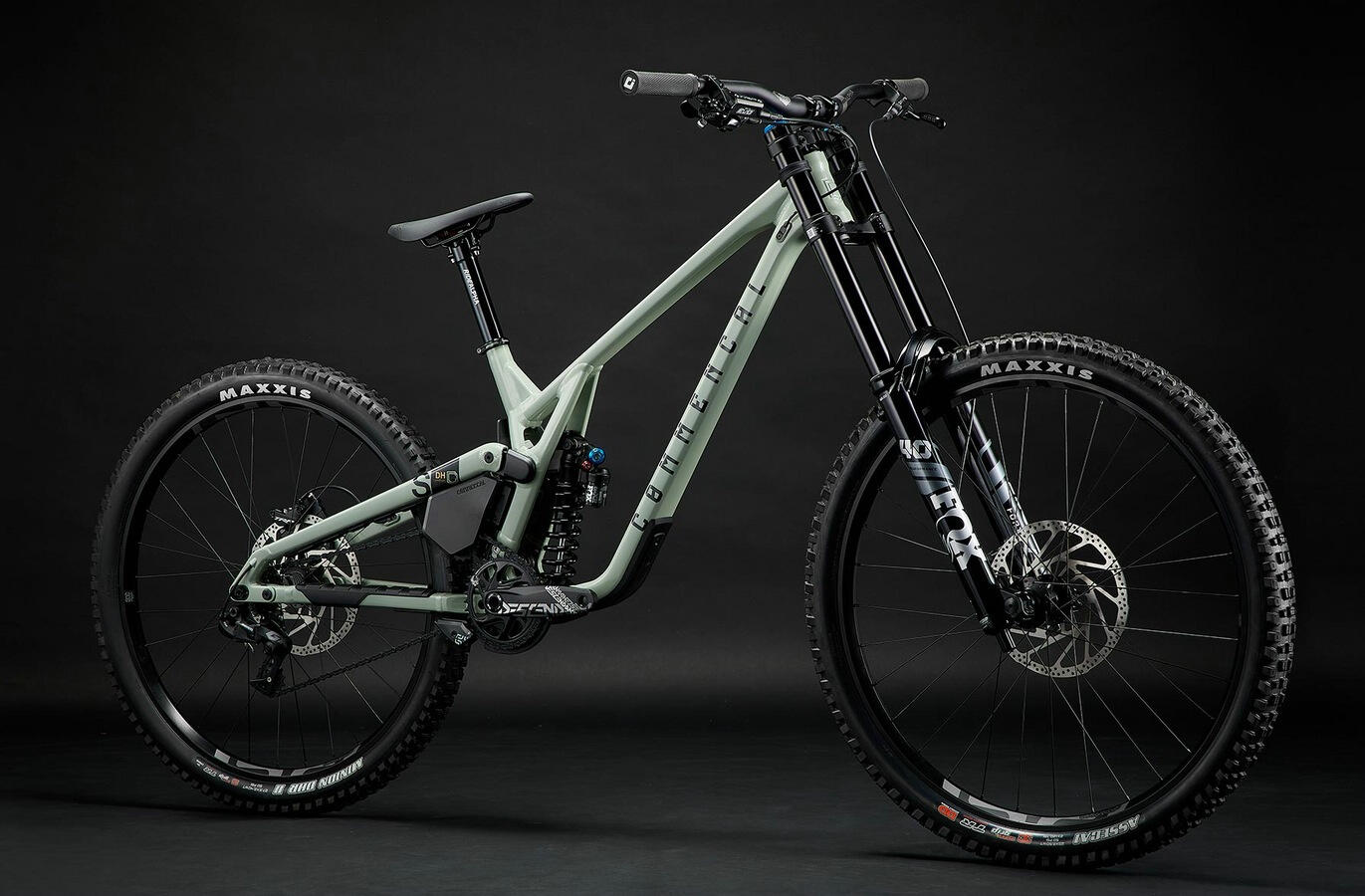SUPREME DH V5 ESSENTIAL MTB Fully in Heritage Green 2/6