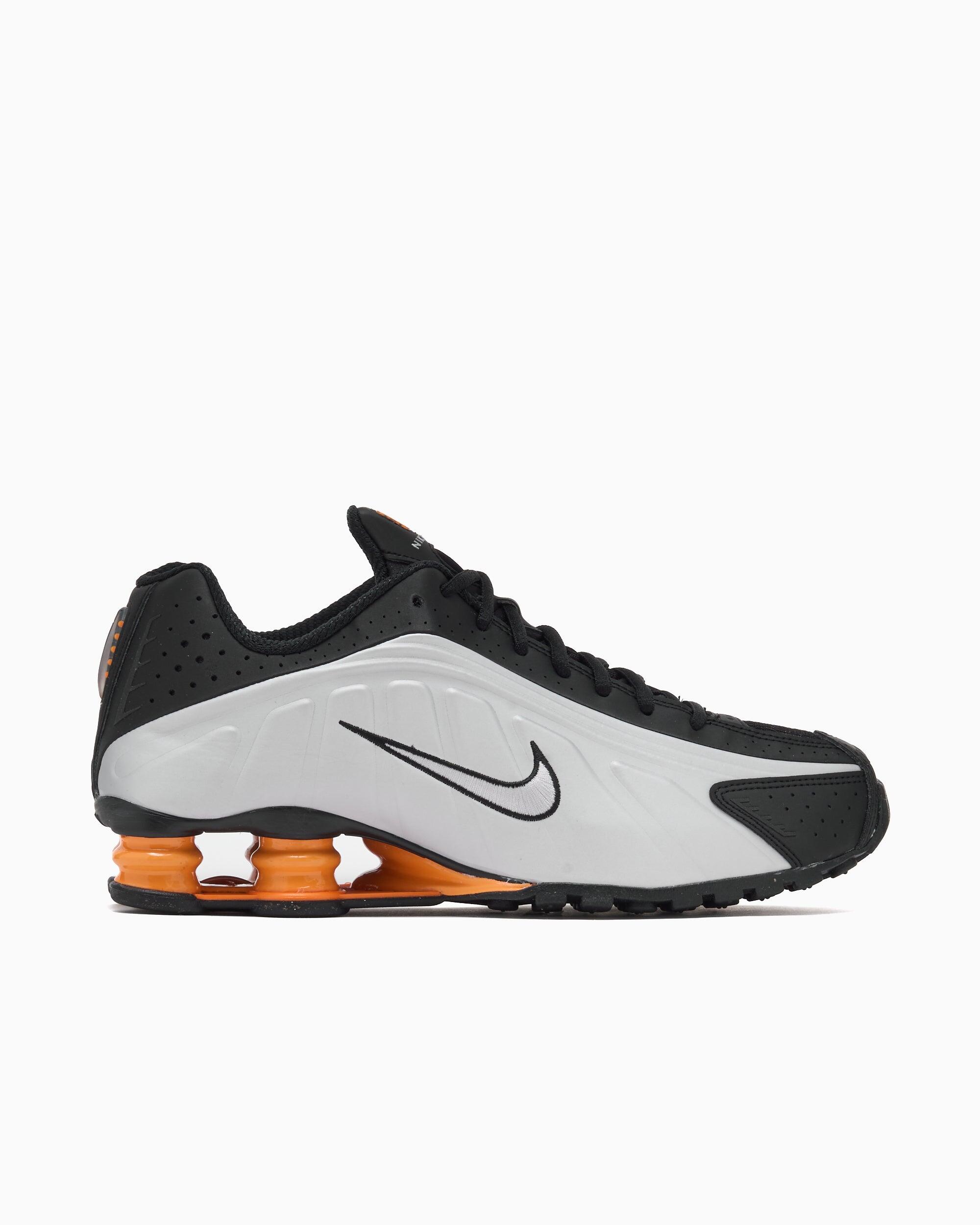 NIKE picture