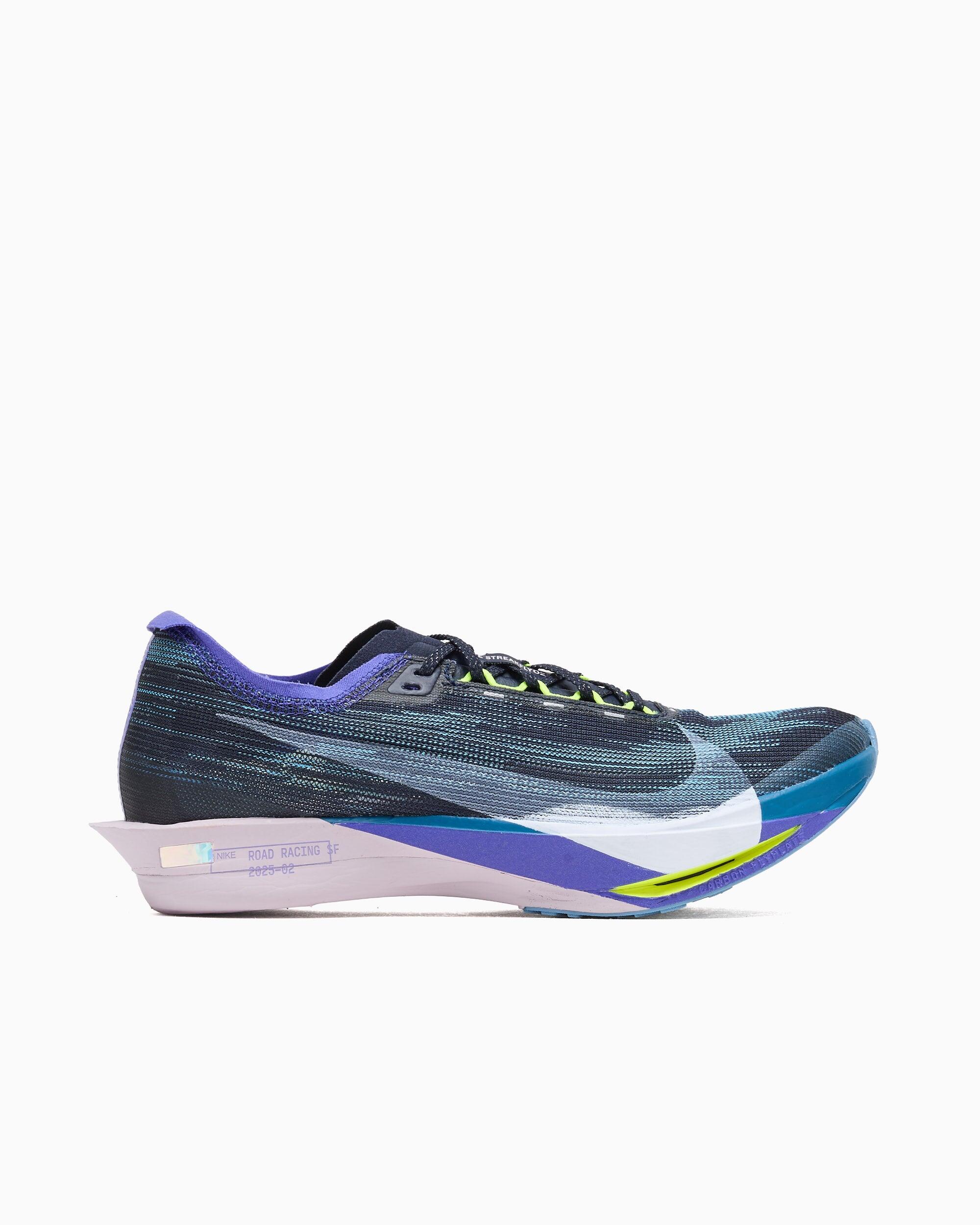 NIKE picture