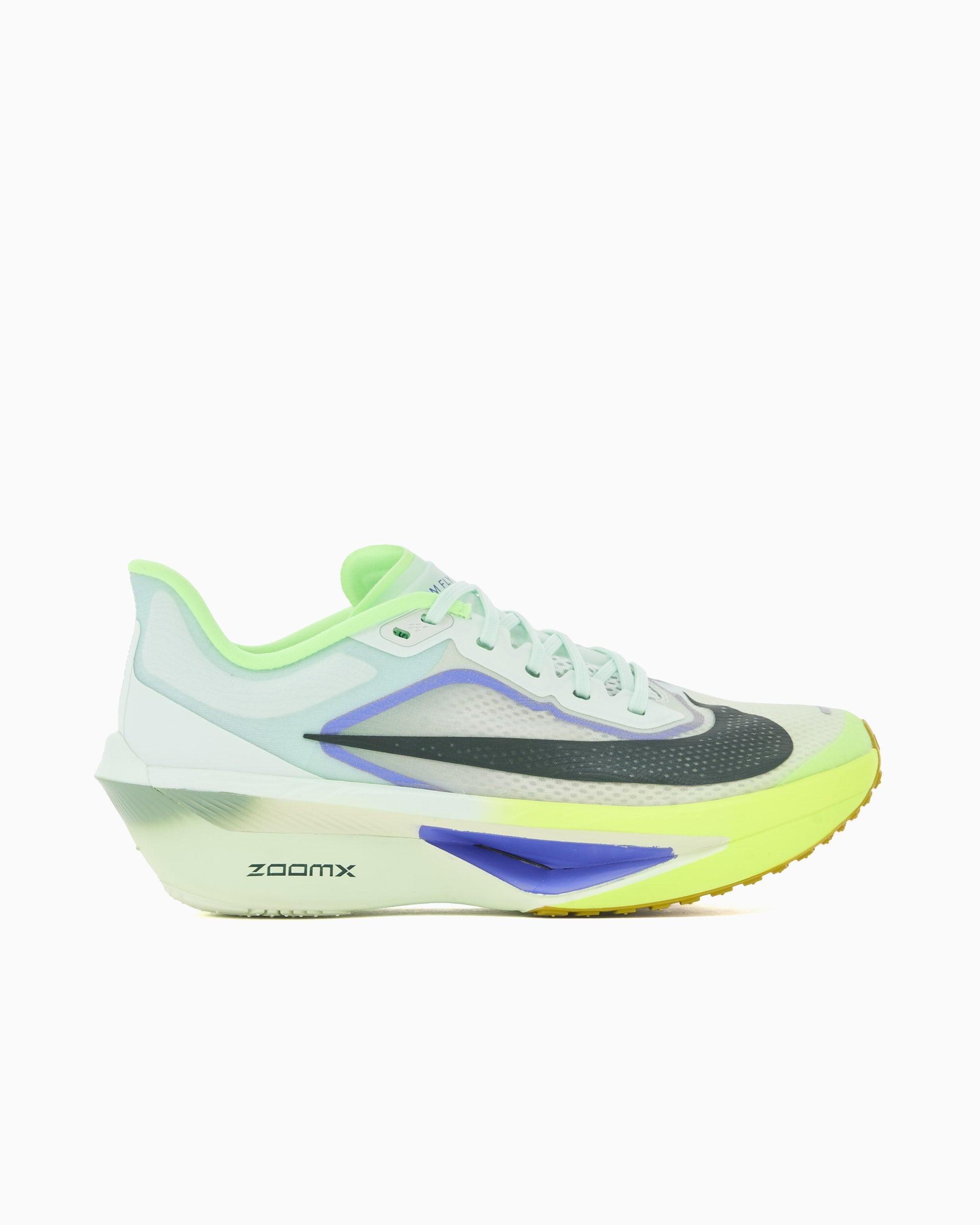 NIKE picture