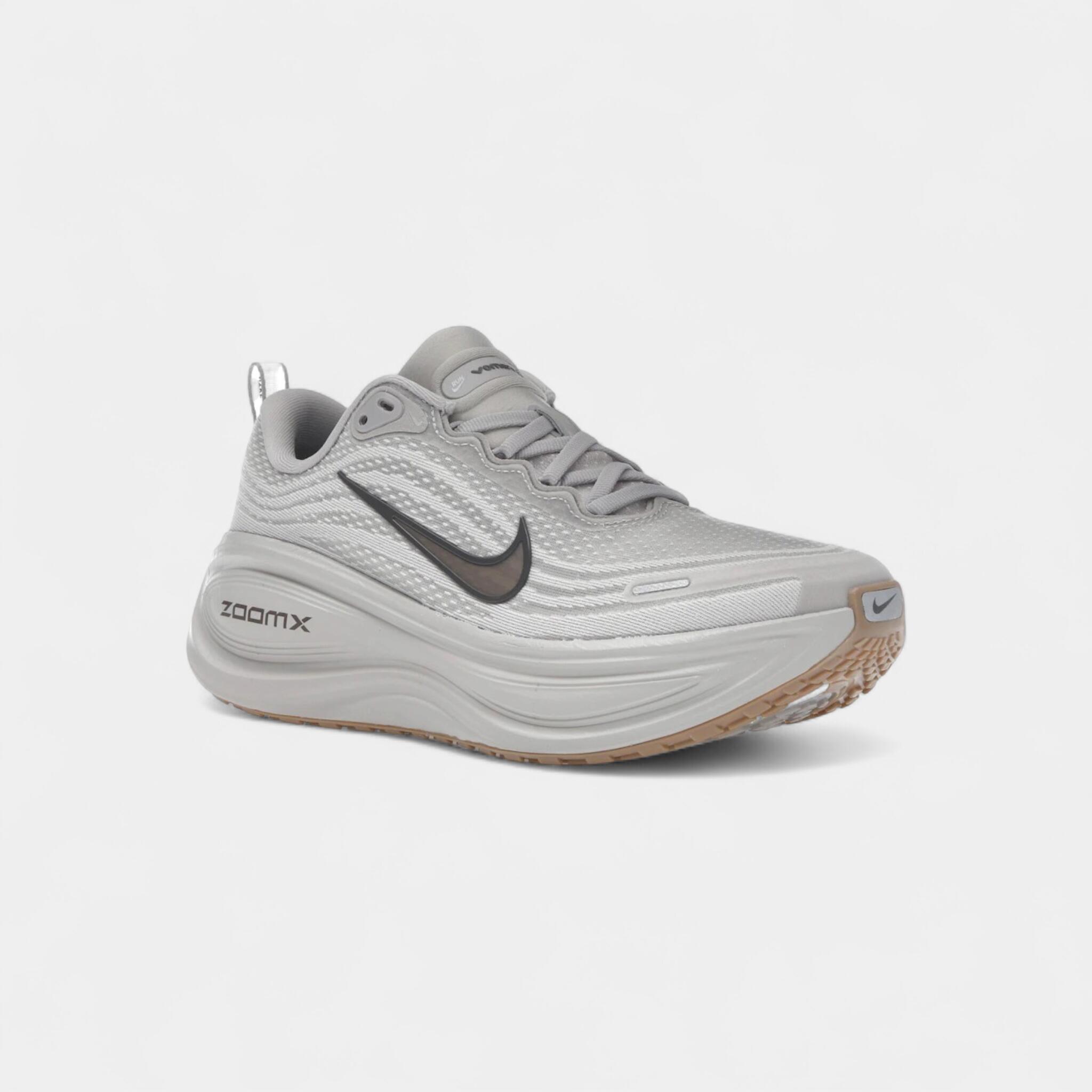 Nike Vomero Plus College Grey Light Iron Ore Gum 2/4