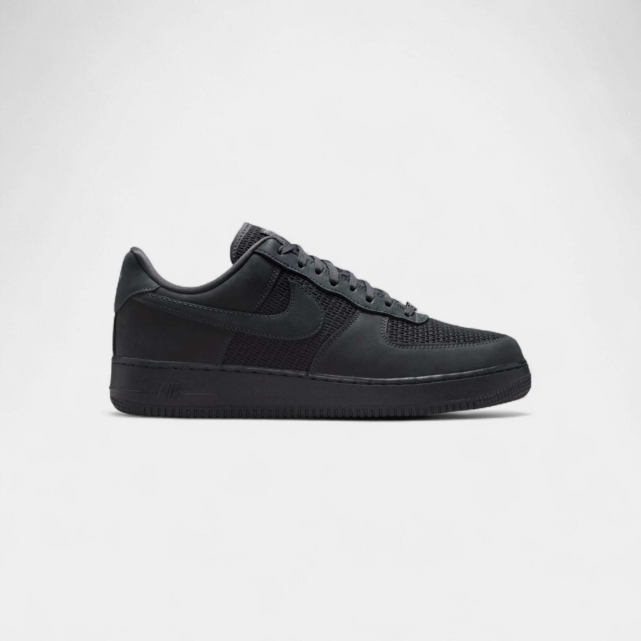 NIKE picture