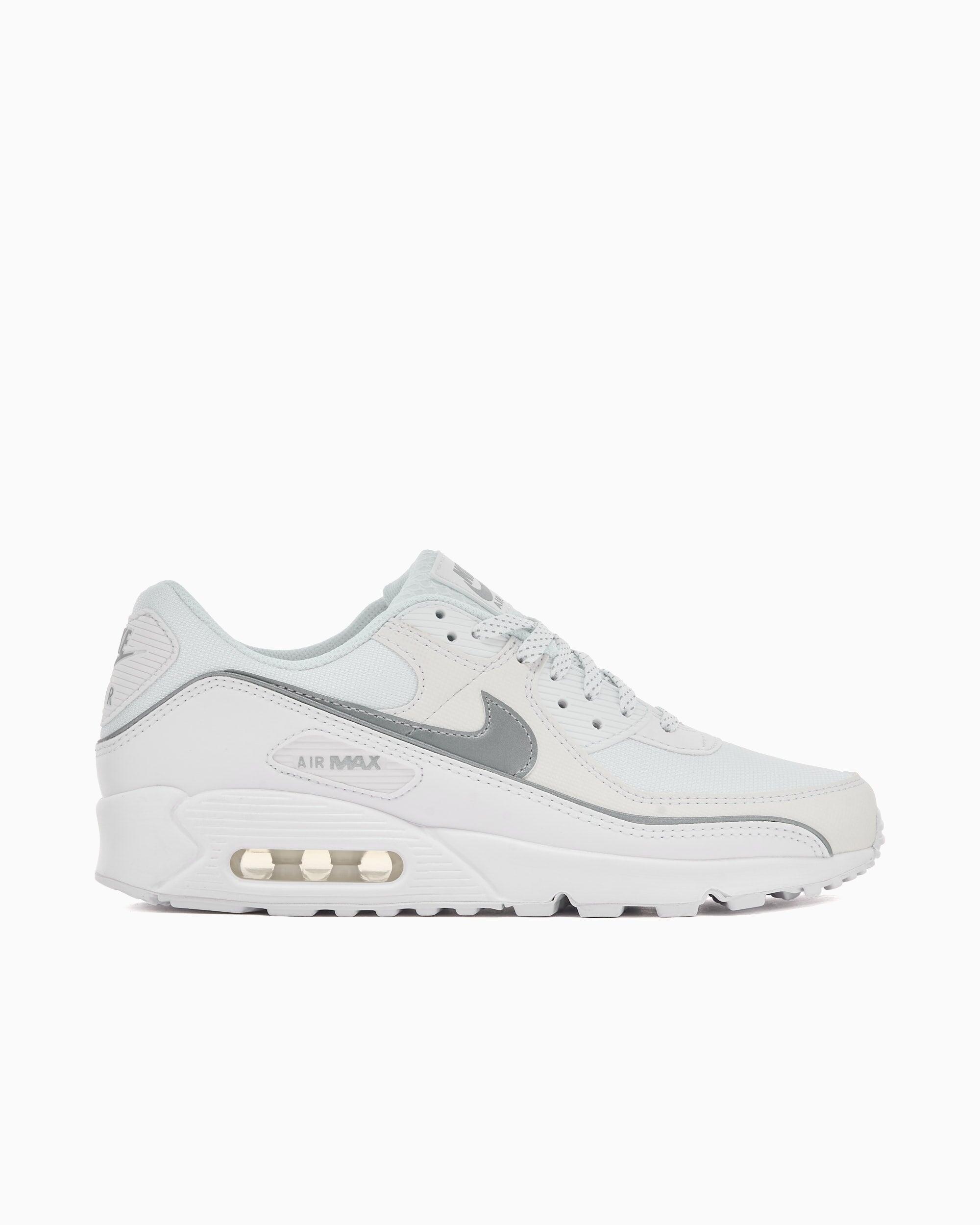 NIKE picture