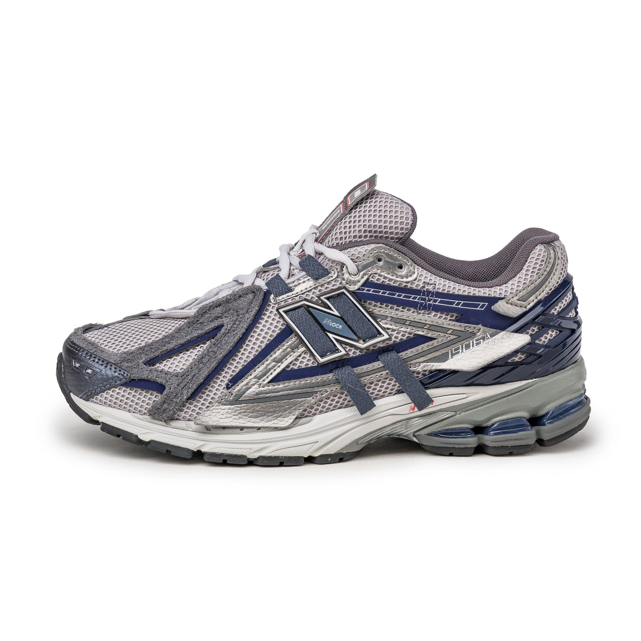 NEW BALANCE picture