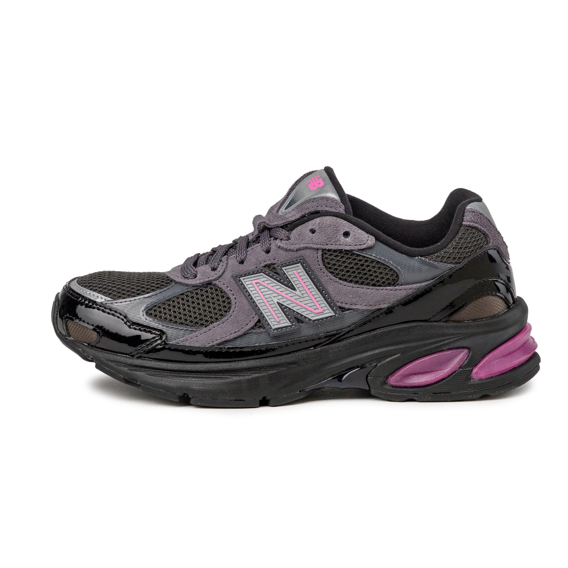 NEW BALANCE picture
