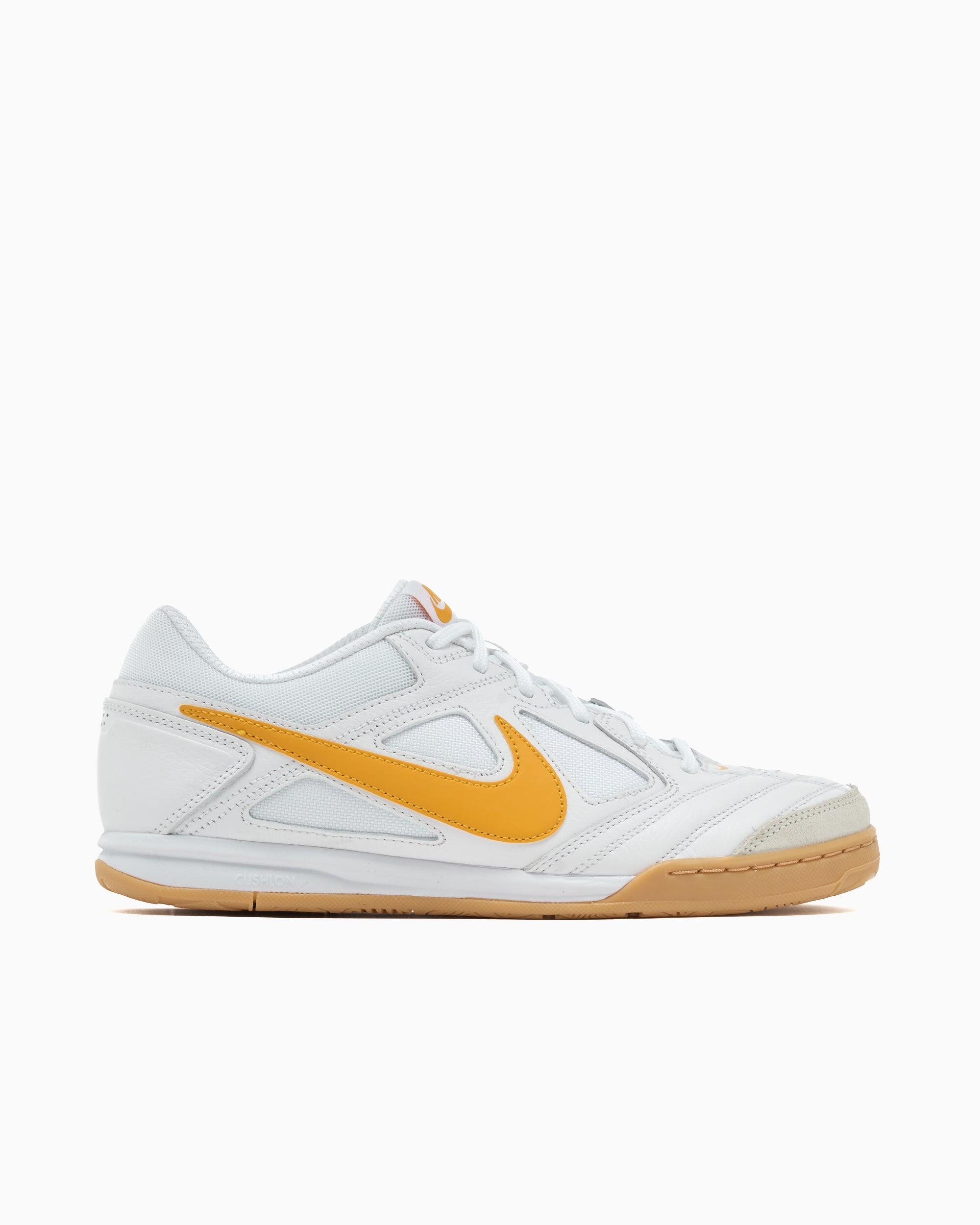 NIKE picture