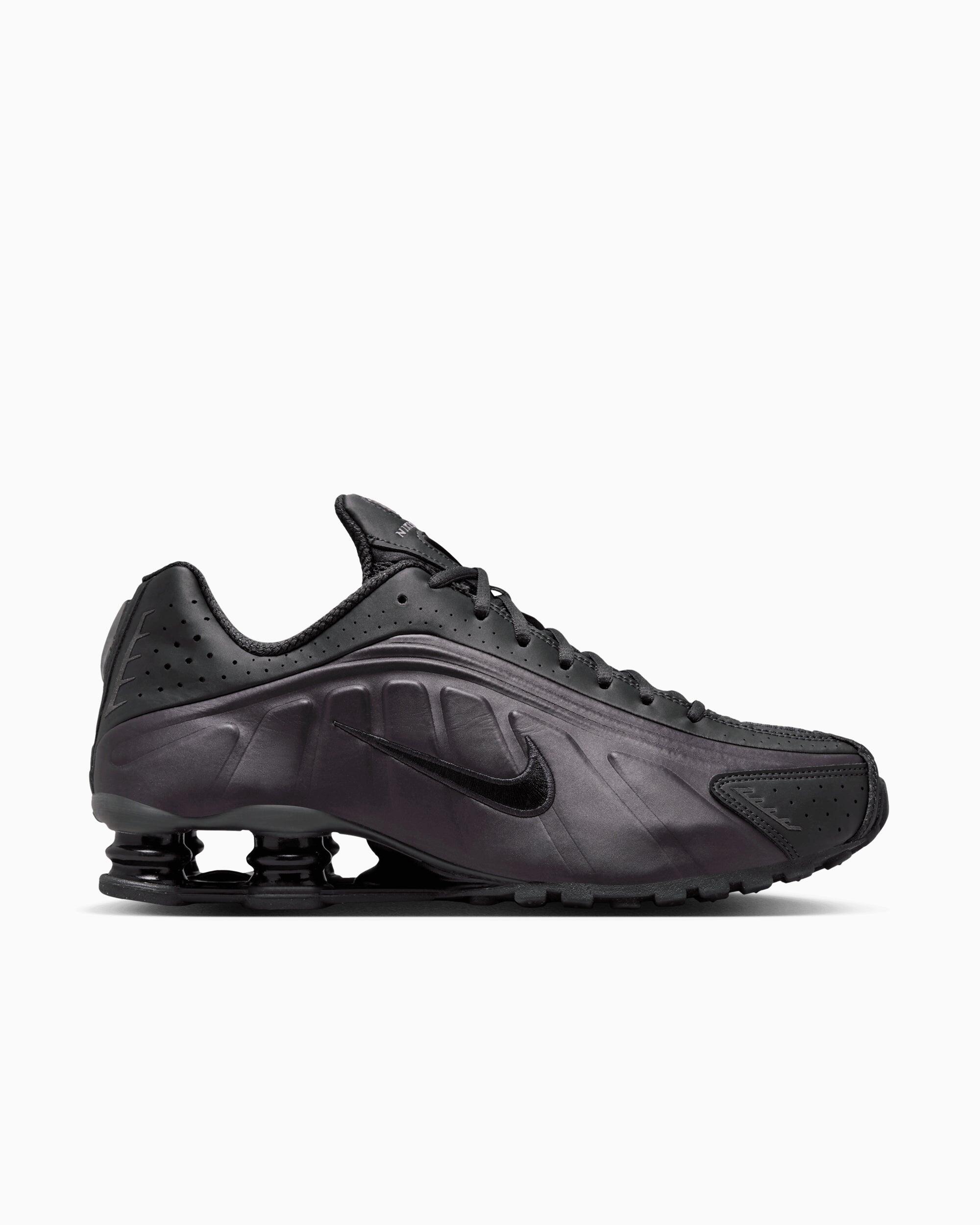 NIKE picture