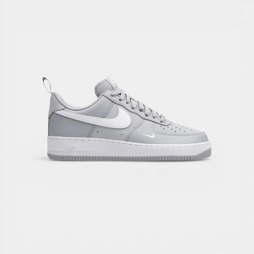 NIKE picture