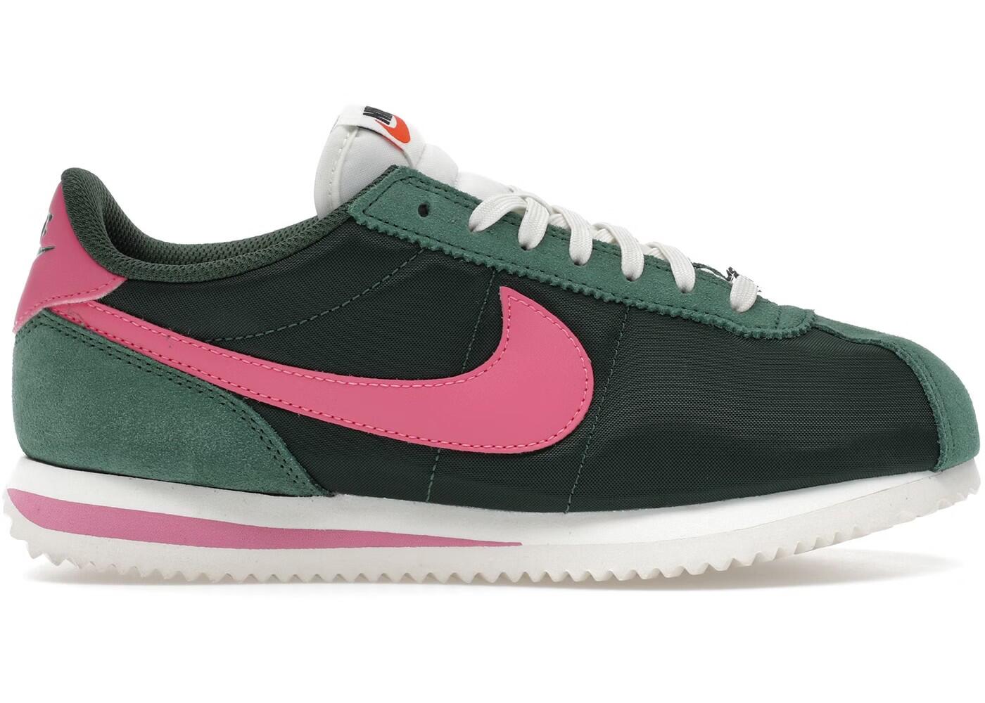 NIKE picture