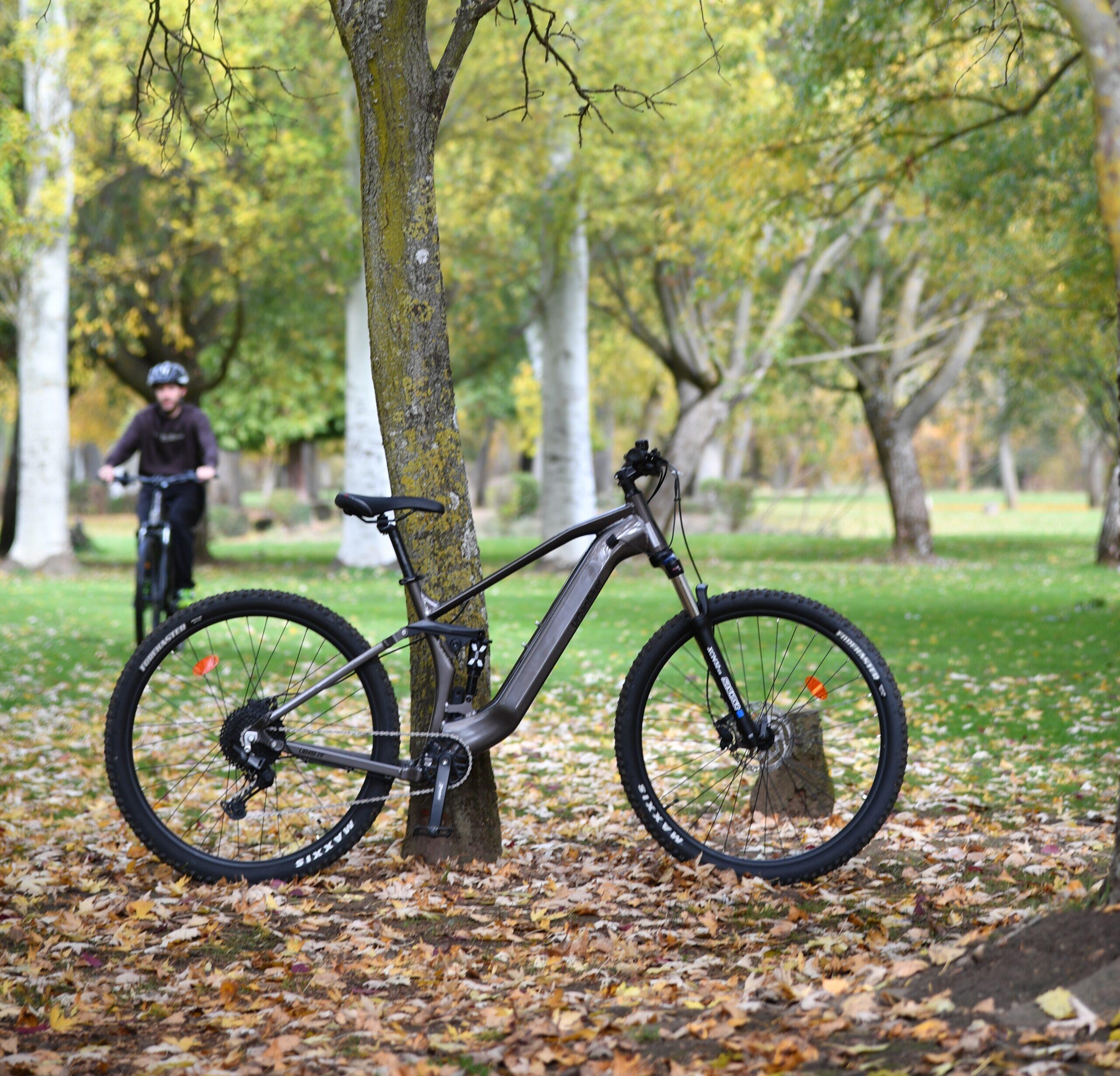 UB400B | Mountain E-Bike Full Suspension | Actieradius tot 140 km | Grijs | 29" 6/8