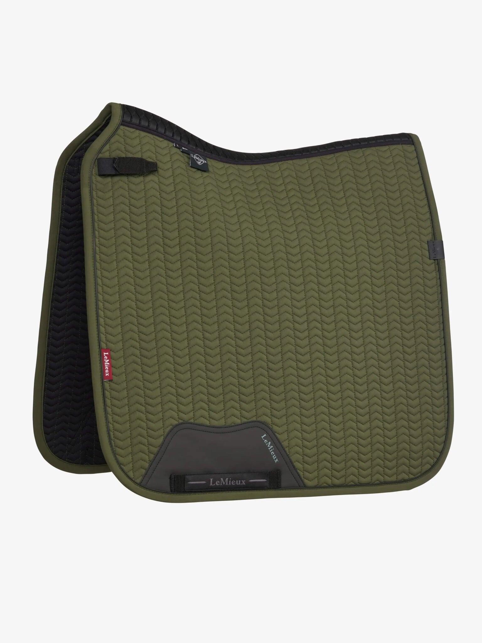Tapis de dressage pour cheval LeMieux Dressage Essence 3/7