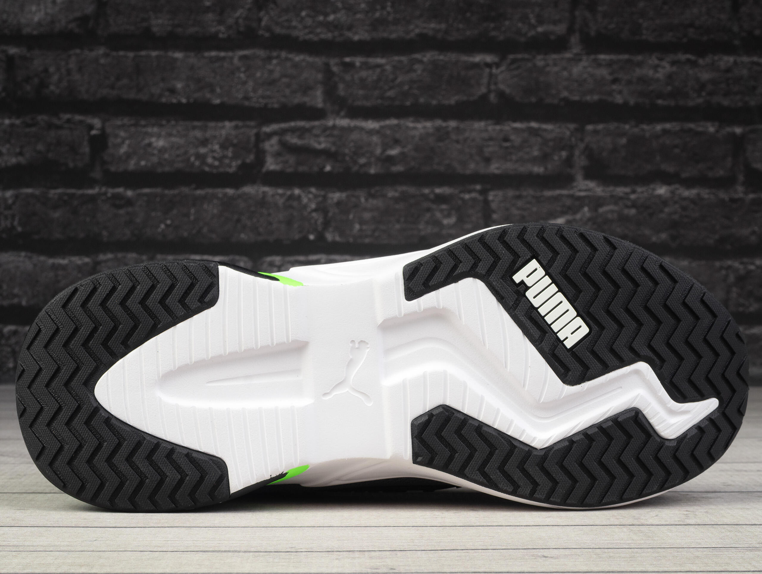 PUMA Retaliate 3 Black-Green Moon-Green Sportschuhe Black (37947826) 5/6