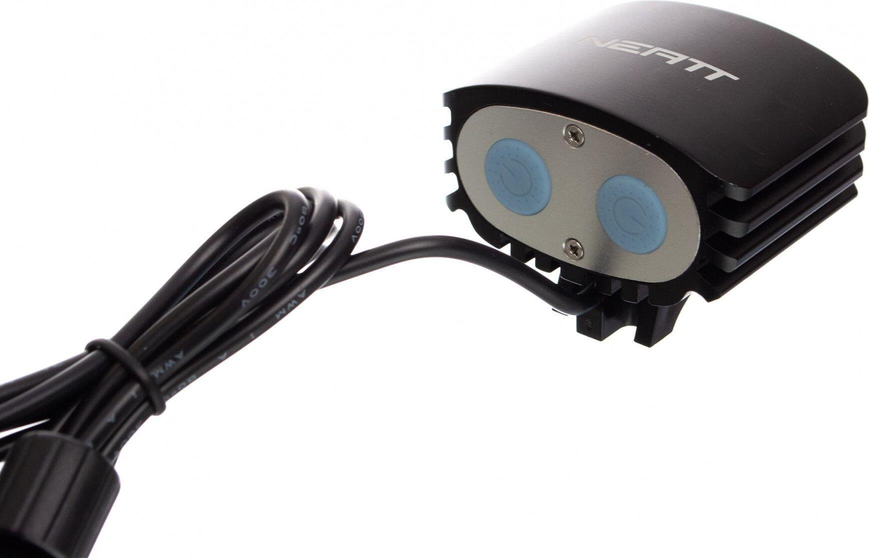Luz frontal recarregável de 2000 lúmenes Neatt com bateria externa 3/5