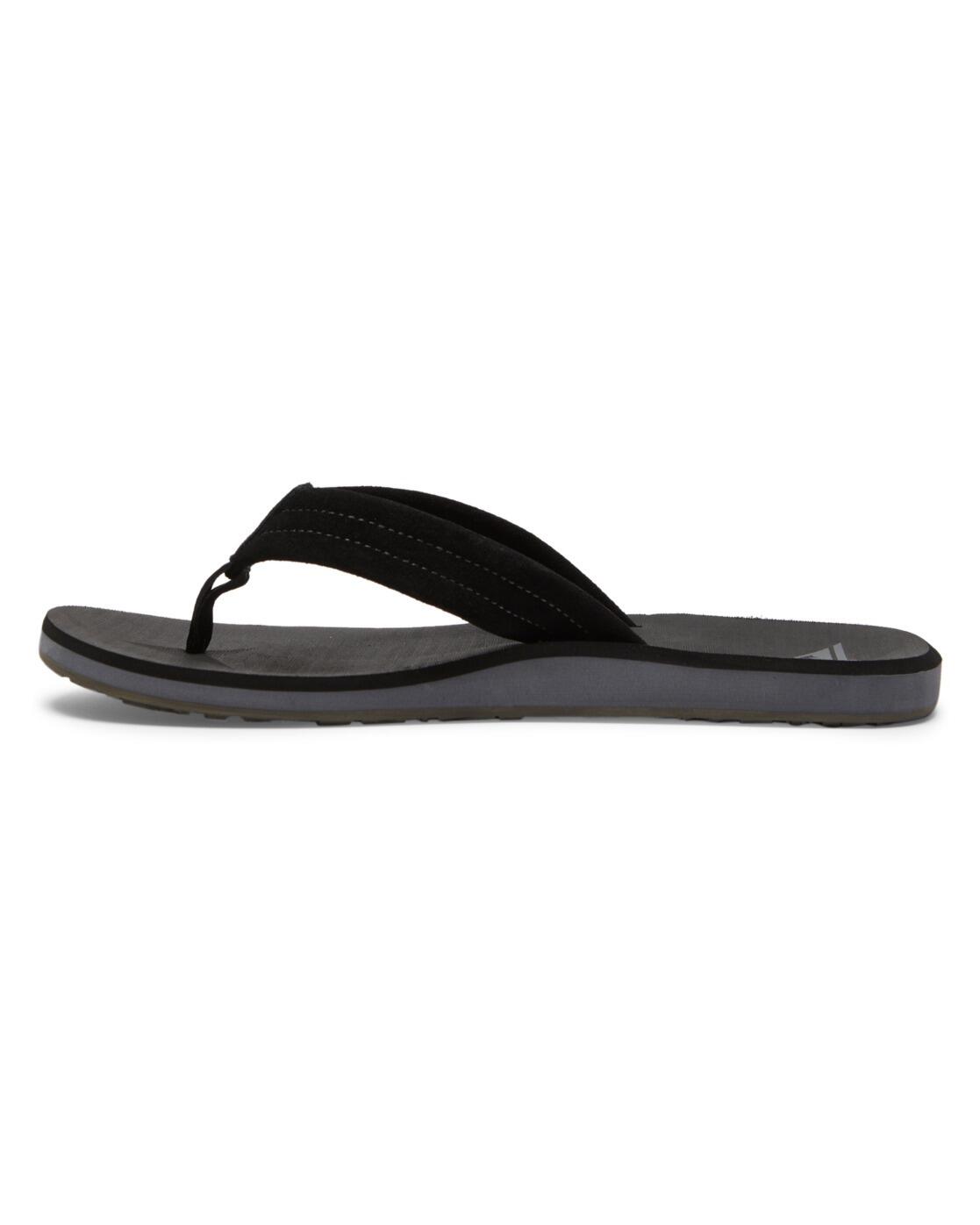 Sandálias Quiksilver Carver Suede Core para homem em preto. 3/5