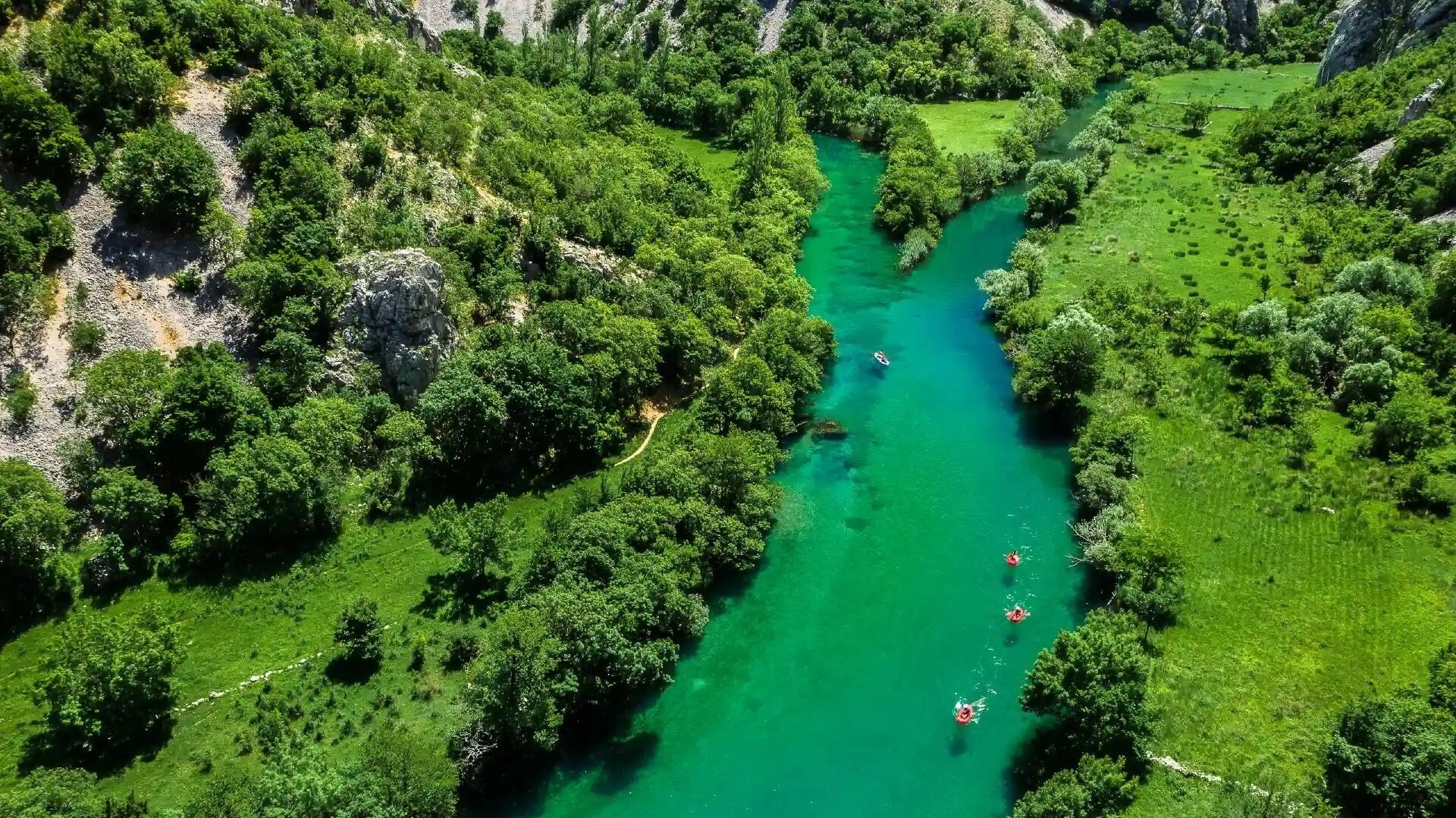 DECATHLON TRAVEL picture