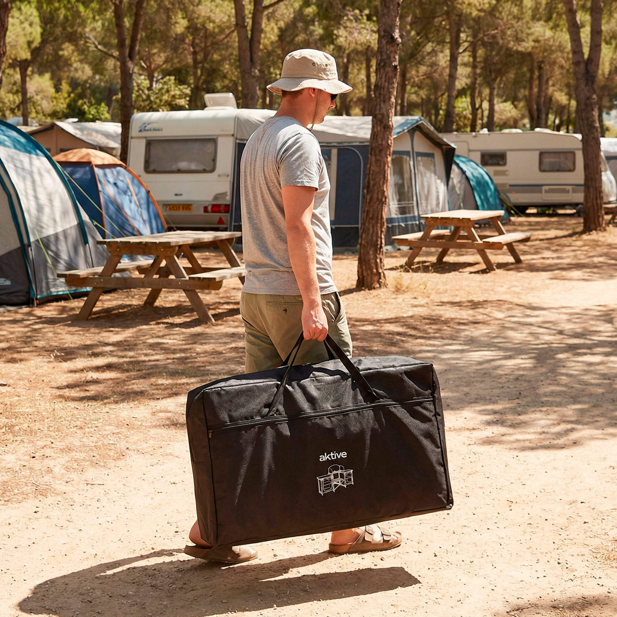 Cuisine de camping en acier et polyester avec placards et étagères de rangement 2/7
