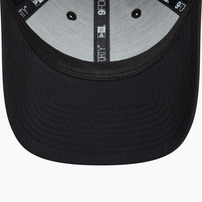 Șapcă cu cozoroc New Era NE Tech 9Forty