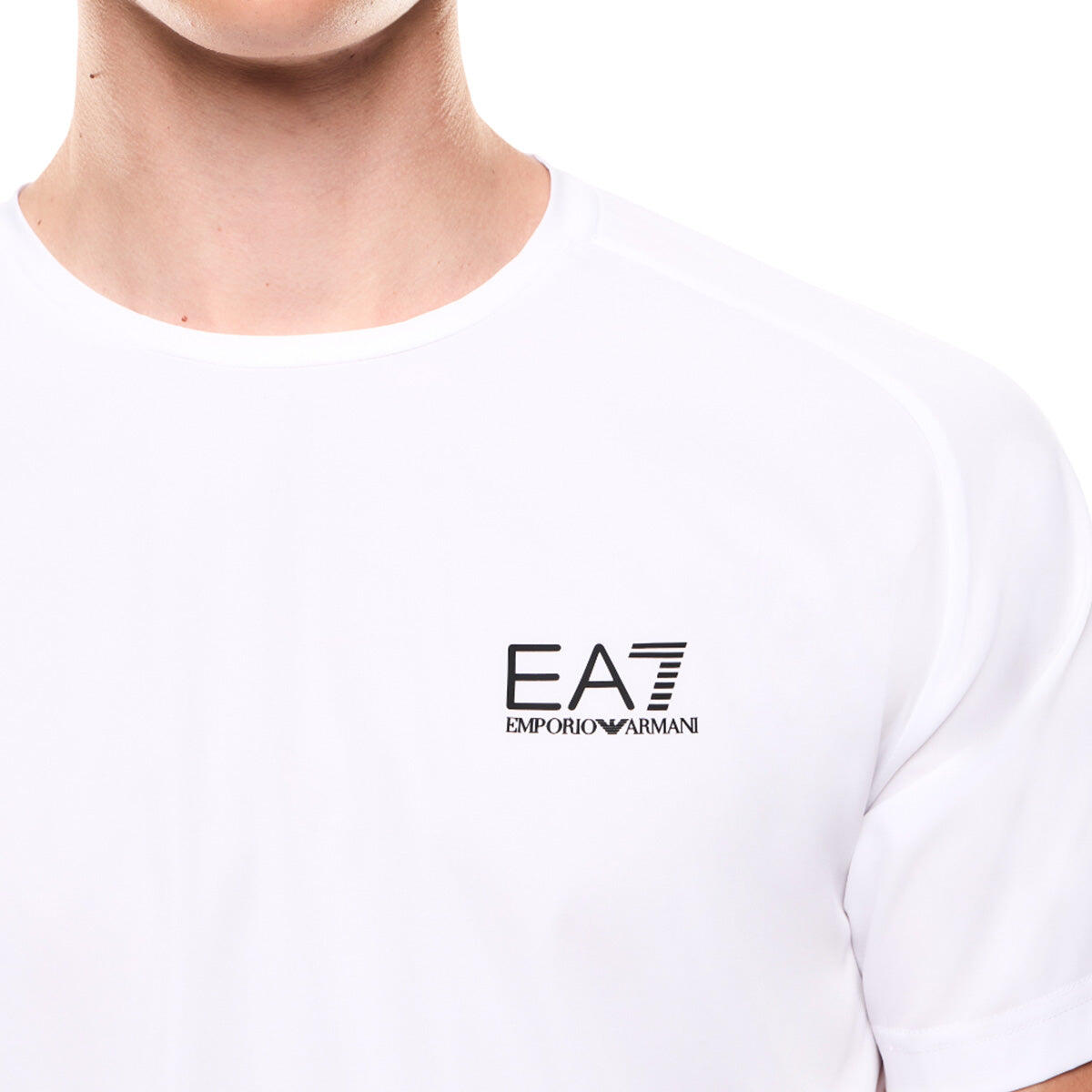 Conjunto Camiseta y Pantalones Cortos EA7 Emporio Armani para Hombre 4/5