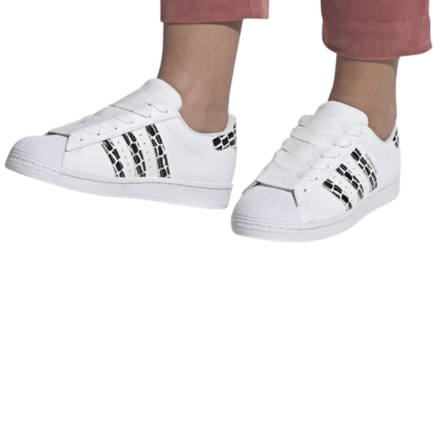 Buty damskie Adidas Superstar W białe sneakersy sportowe 7/7