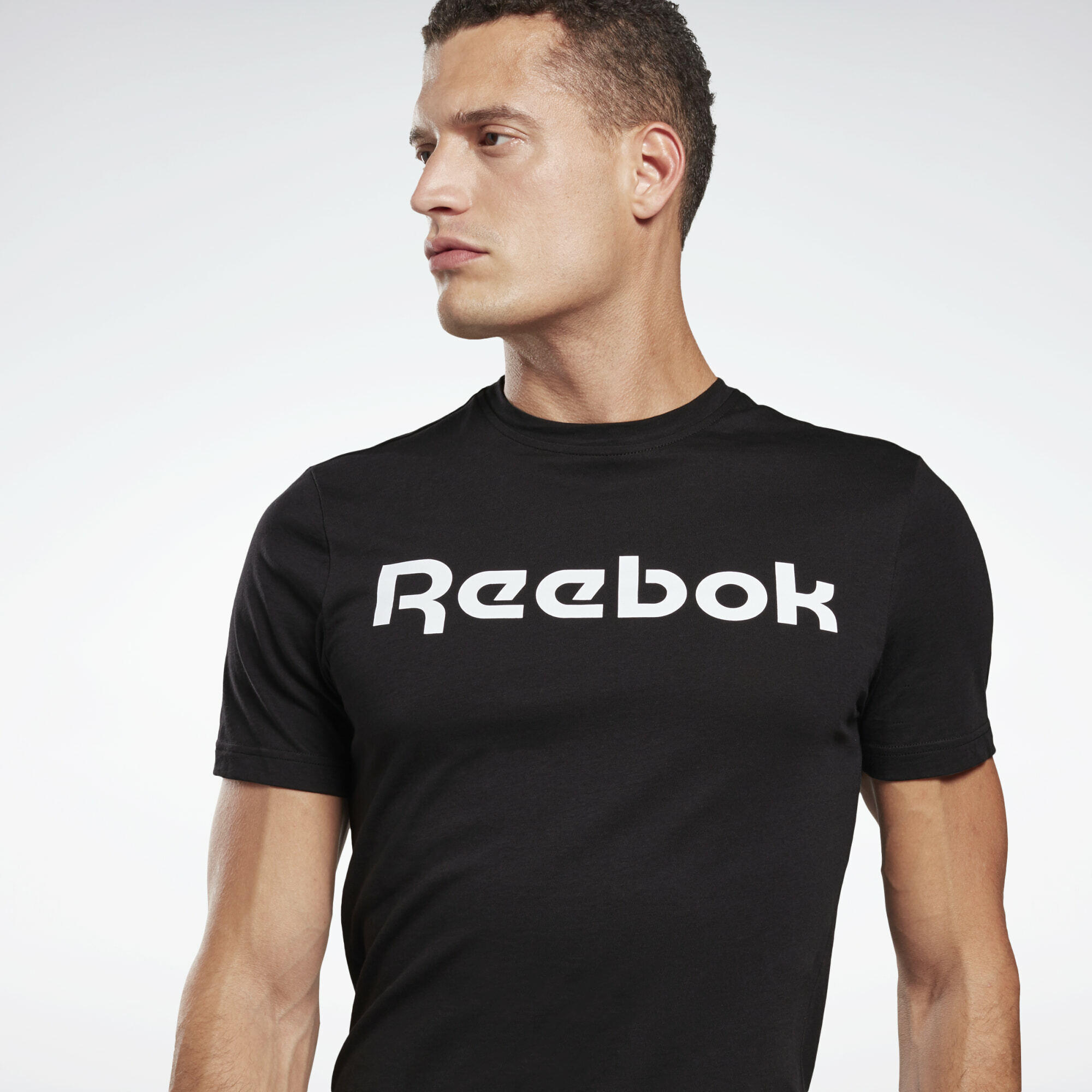 Graphic Series Linear Logo T-Shirt 5/7