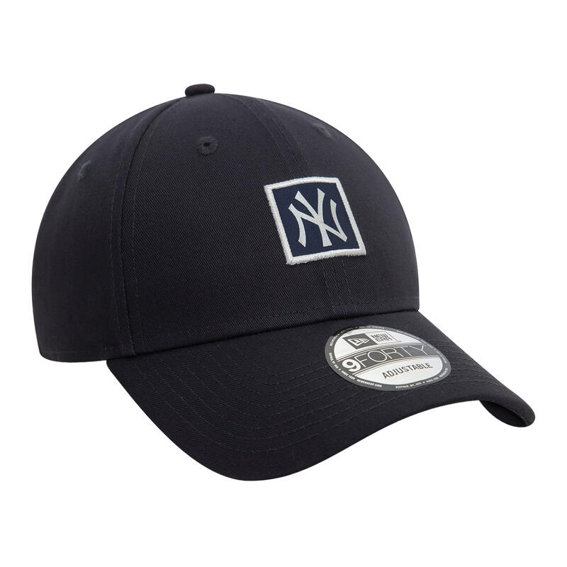 Șapcă cu cozoroc New Era Metallic Patch 9FORTY New York Yankees