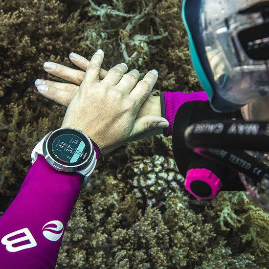 SUUNTO D5 DIVE COMPUTER WITH EXTRA FREE D5 RANDOM STRAP