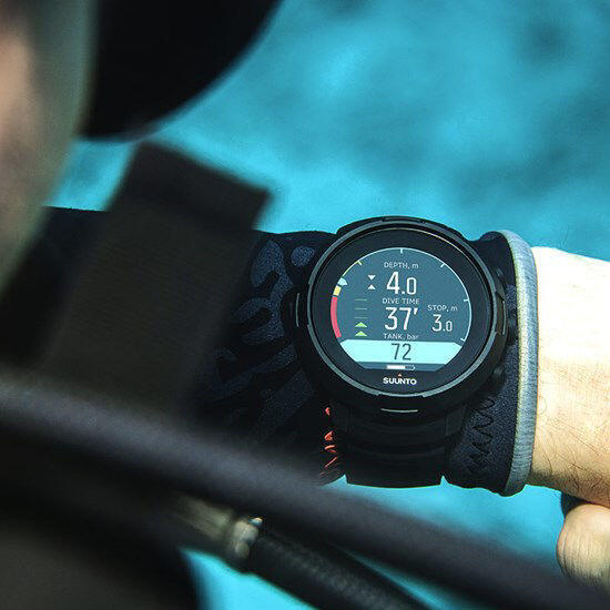 SUUNTO D5 潛水電腦錶 - 額外贈送一條隨機錶帶