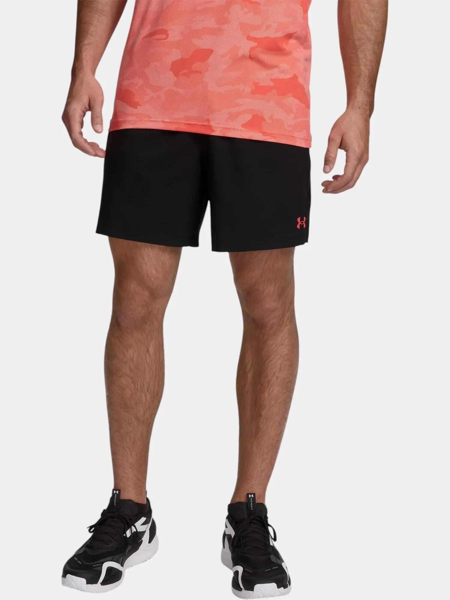 UNDER ARMOUR picture