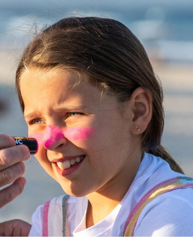 Sun Zapper Pink Zinc Stick SPF 50+ 2/4