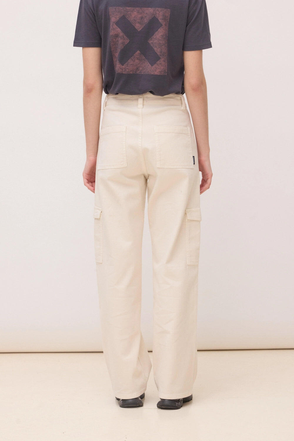 Pantalón Mujer Blue Banana Cargo Blanco Roto de 100% Algodón 2/4
