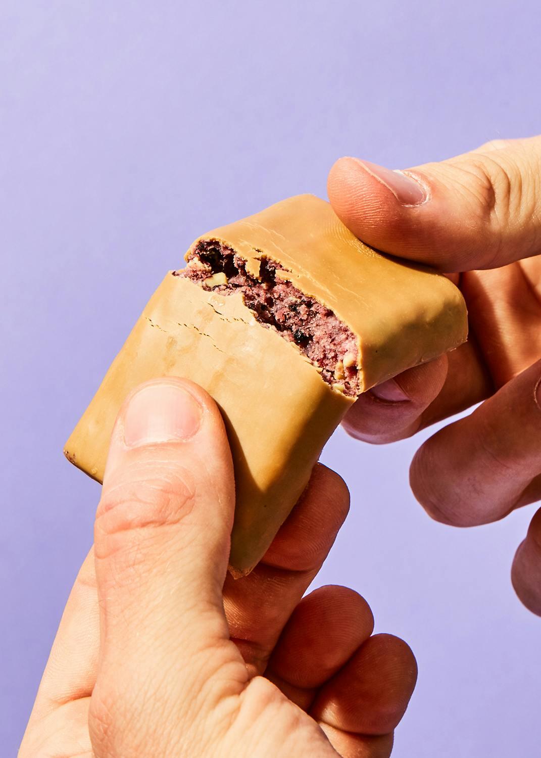 Barre noix de cajou et griotte avec glaçage bio 12 x 50 g 6/7