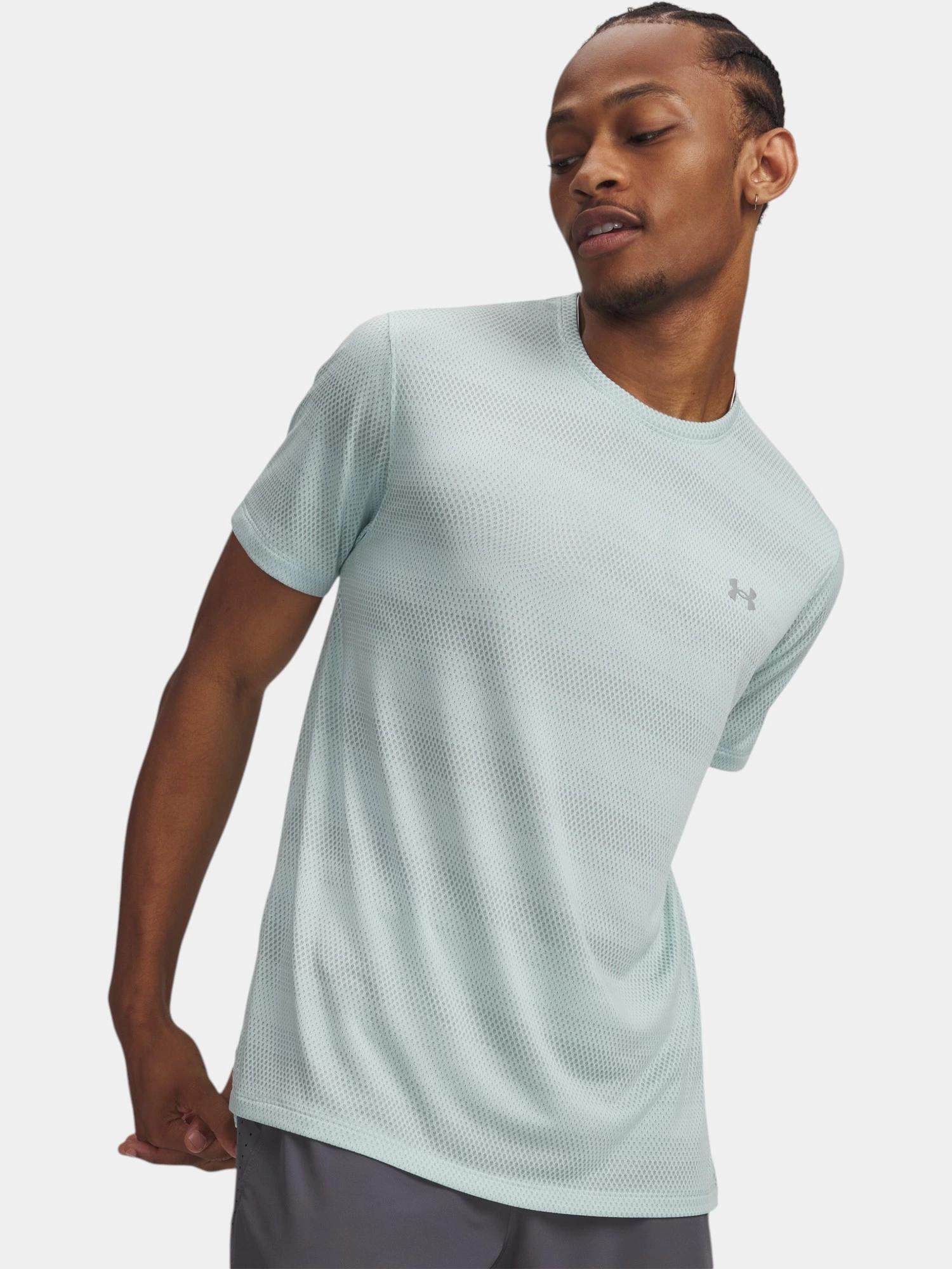 UNDER ARMOUR picture