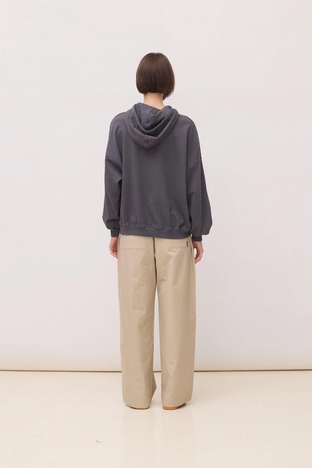 Pantalón Mujer Blue Banana Straight Poplin Camel de 100% Algodón 2/4