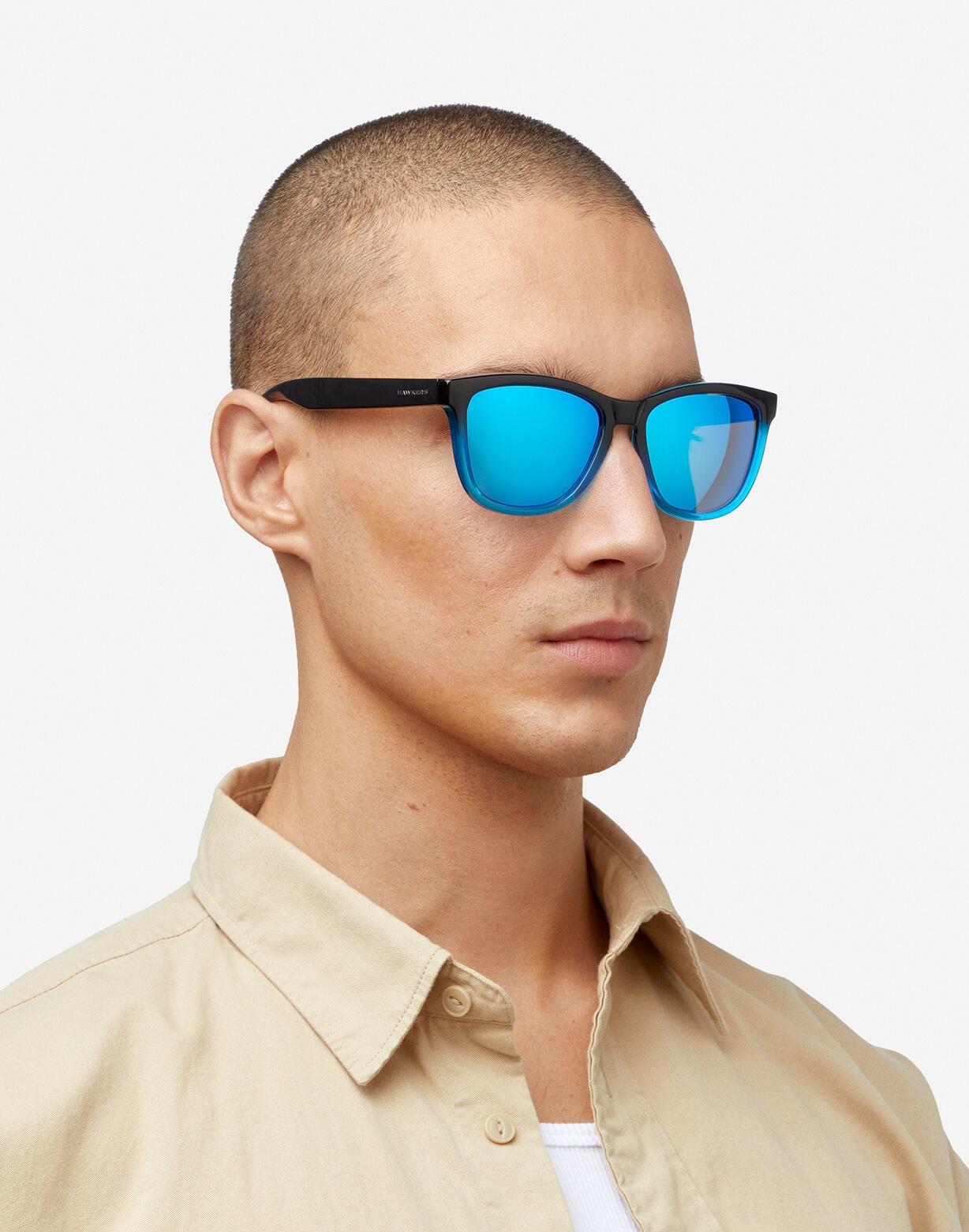 HAWKERS - Lunettes de soleil pour Homme et Femme FUSION Clear Blue 6/7