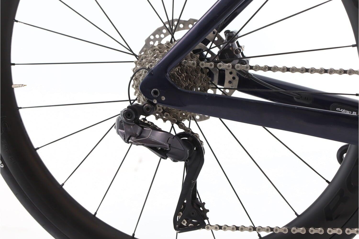 Bici strada ricondizionata ·  Madone SL7 Di2 12V · Ottimo stato 4/8