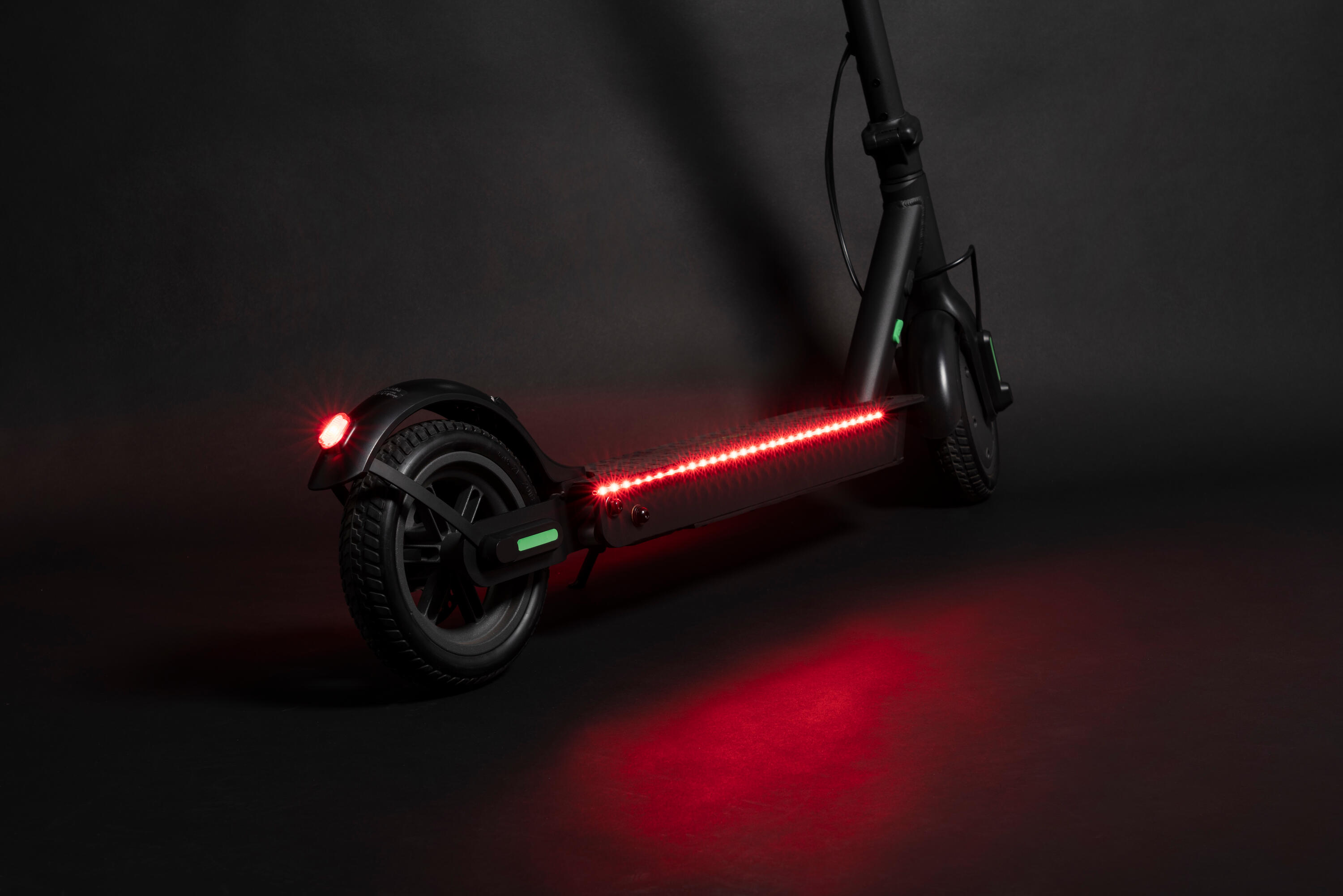 Patinete Eléctrico Youin L2 8.5" antipinchazos 350W 25km Hasta 25km/h IPX4 3/7