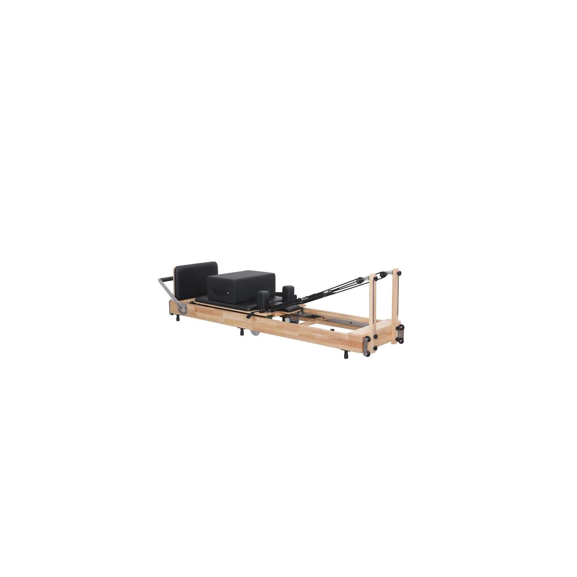 SHARP SHAPE Skládací pilates reformer Sharp Shape ve verzi s dubovým rámem.