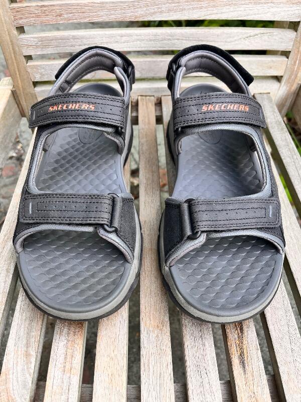 SKECHERS picture