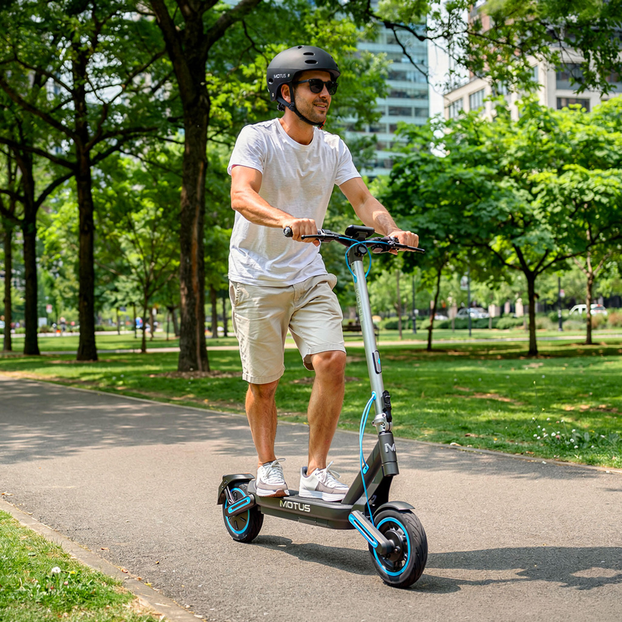 Trottinette électrique Motus Scooty 10 MAX 48V 15Ah 800W, autonomie 80km NFC 2/8