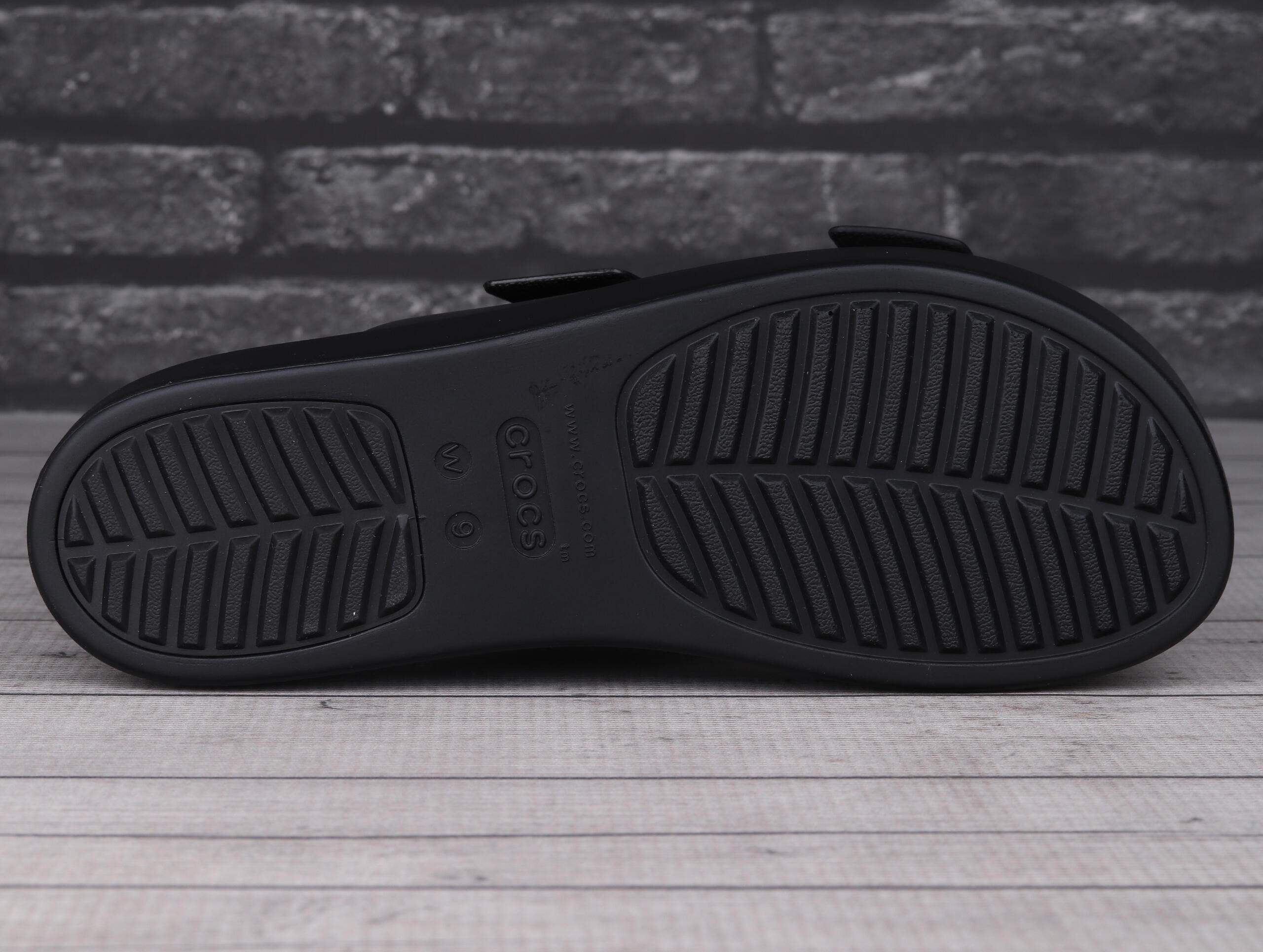 Sandalias CROCS  Brooklyn Buckle Negro  Mujer 5/7