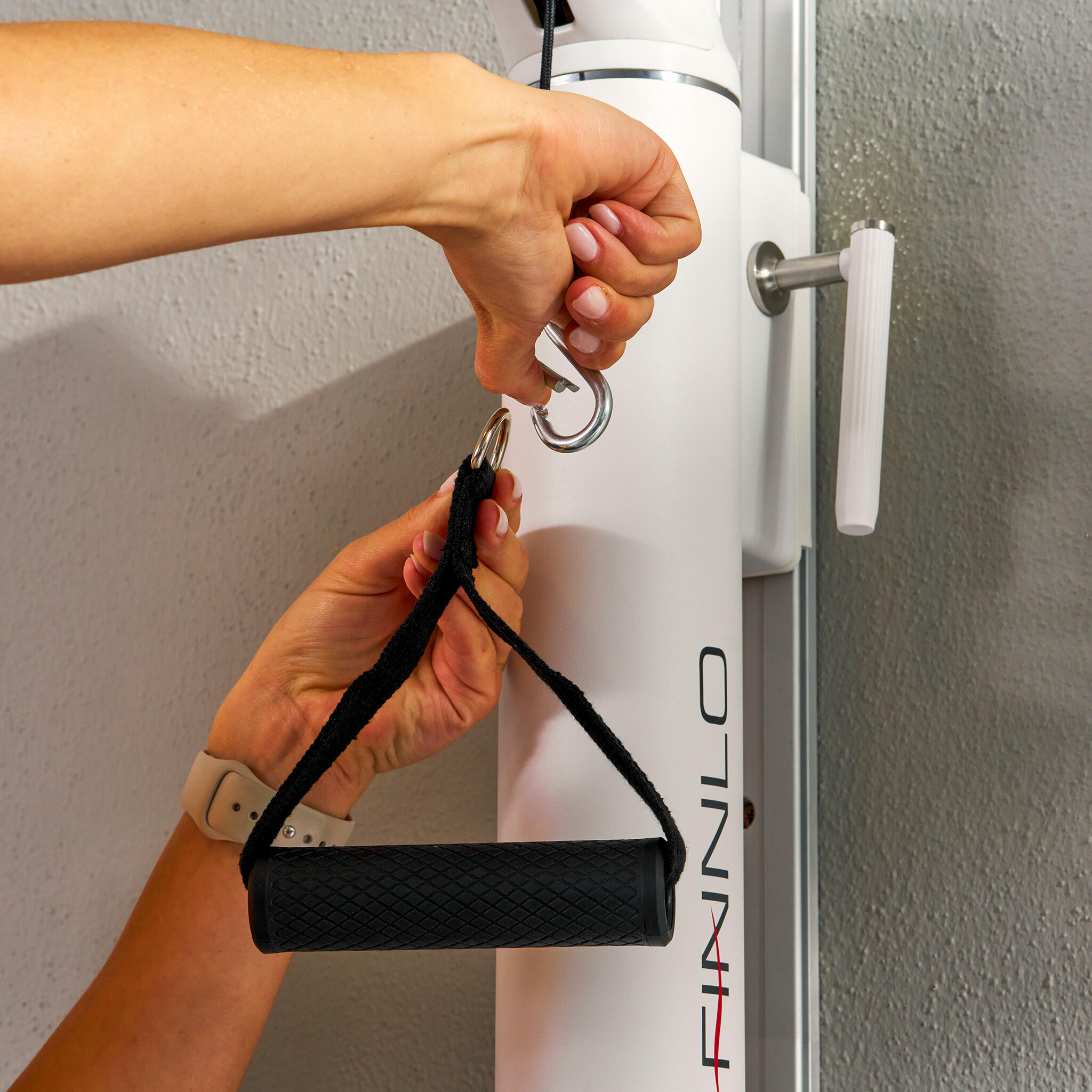 Entrenador de poleas de cable compacto con soporte pared Hammer 7/7