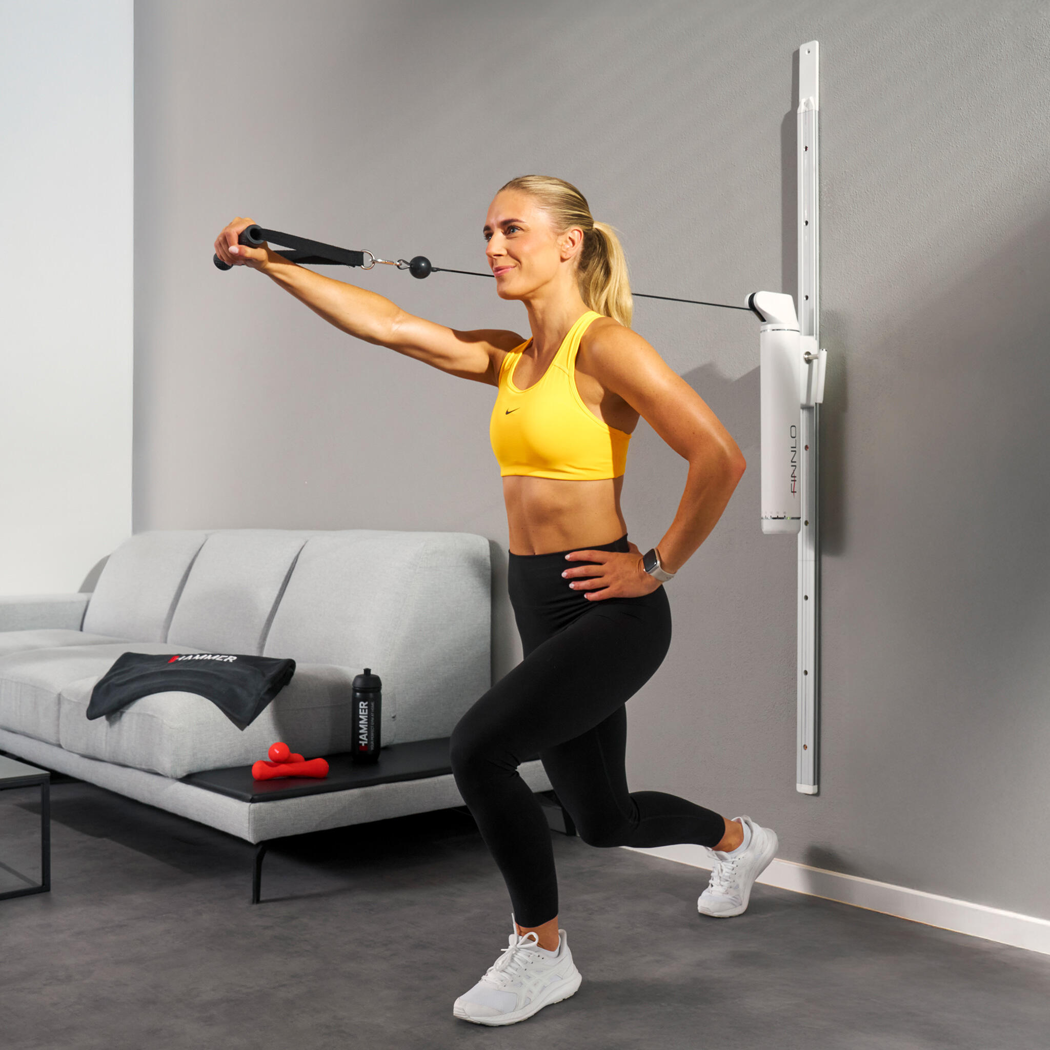 Entrenador de poleas de cable compacto con soporte pared Hammer 6/7