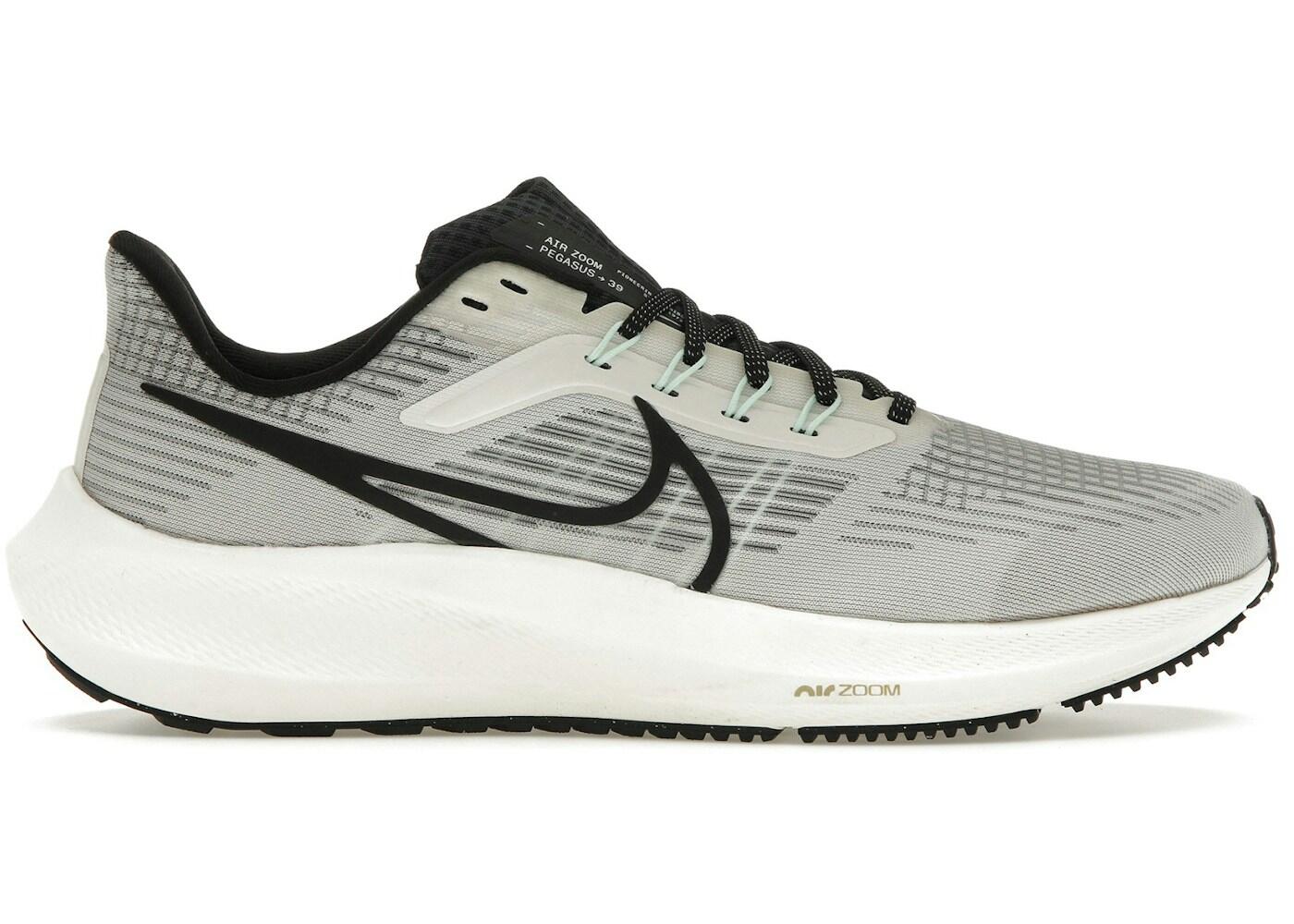 NIKE picture