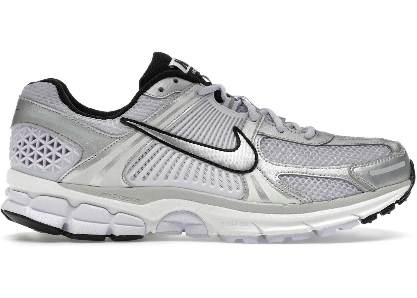 Nike Zoom Vomero 5 Barely Grape Photon Dust Summit White Metallic Silver Donna 2/2