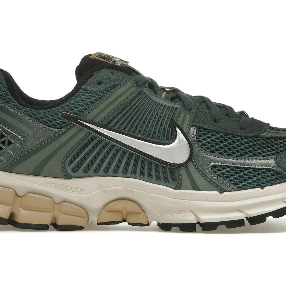 Nike Zoom Vomero 5 Women's Running Shoes - Vintage Green