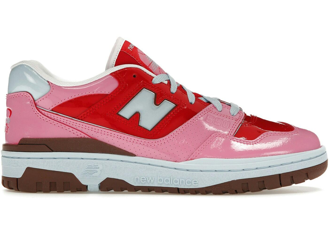 New Balance 550 baskets homme Écru avec accents rouge et bleu. 2/2