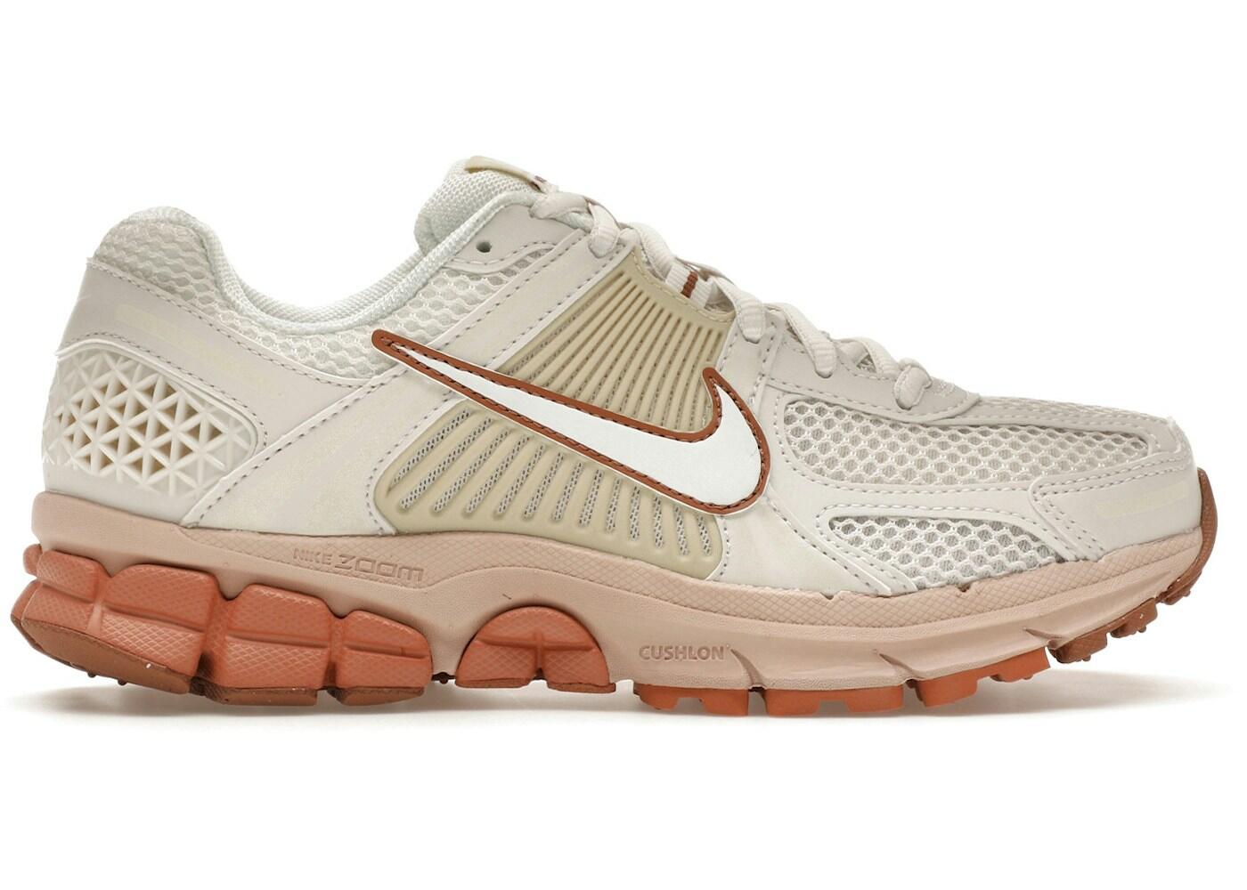 Nike Women's Zoom Vomero 5 2/2
