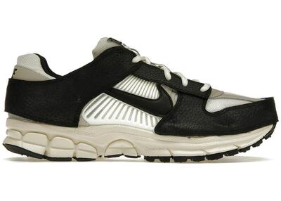 Zoom vomero 5 timeless panda dunk - taille : 42 eu